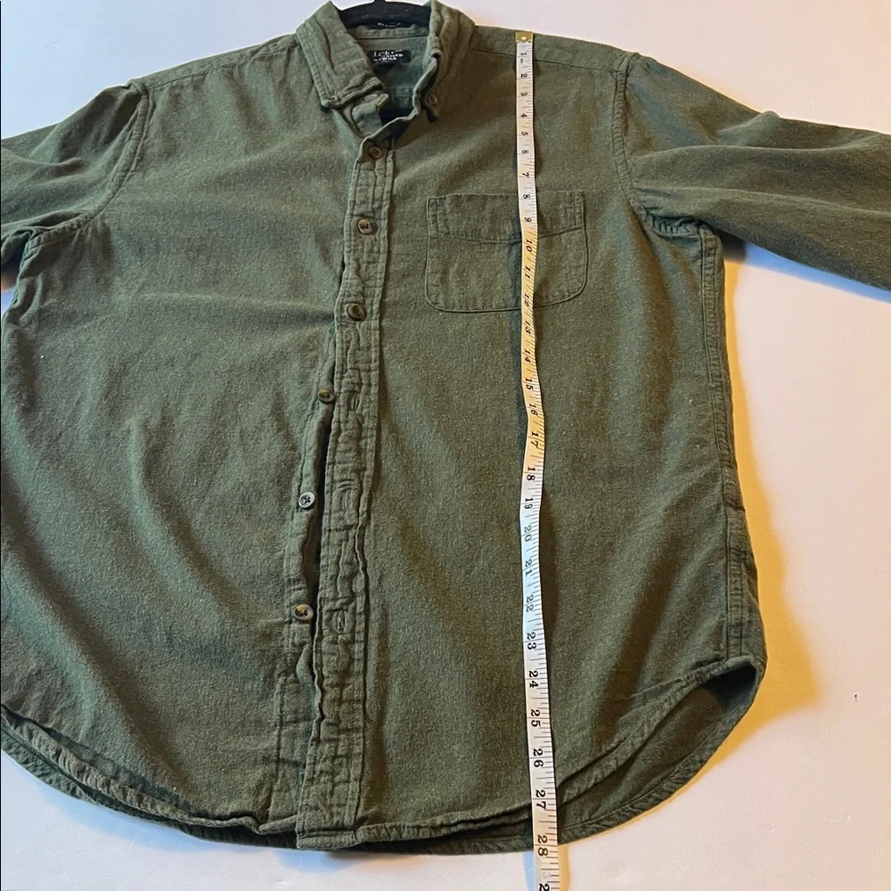 J. Crew Men's Classic Brushed Twill Casual Olive Button-Down Shirt Size S EUC